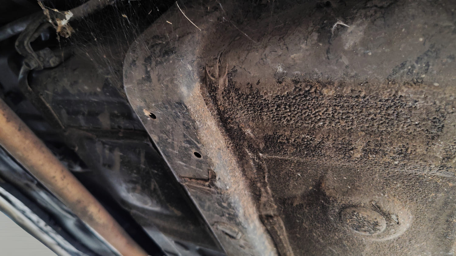 Used 2017 Hyundai Grand i10 Sportz (O) 1.2 Kappa VTVT Petrol Manual extra REAR RIGHT UNDERBODY VIEW