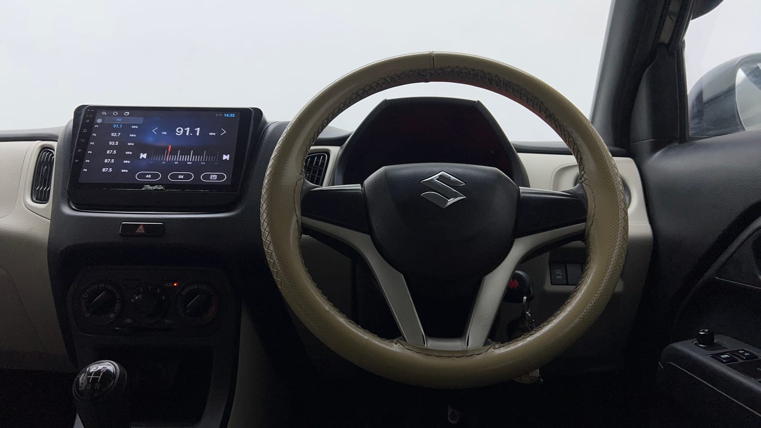 Used 2023 Maruti Suzuki Wagon R VXI 1.0 Petrol Manual interior STEERING VIEW