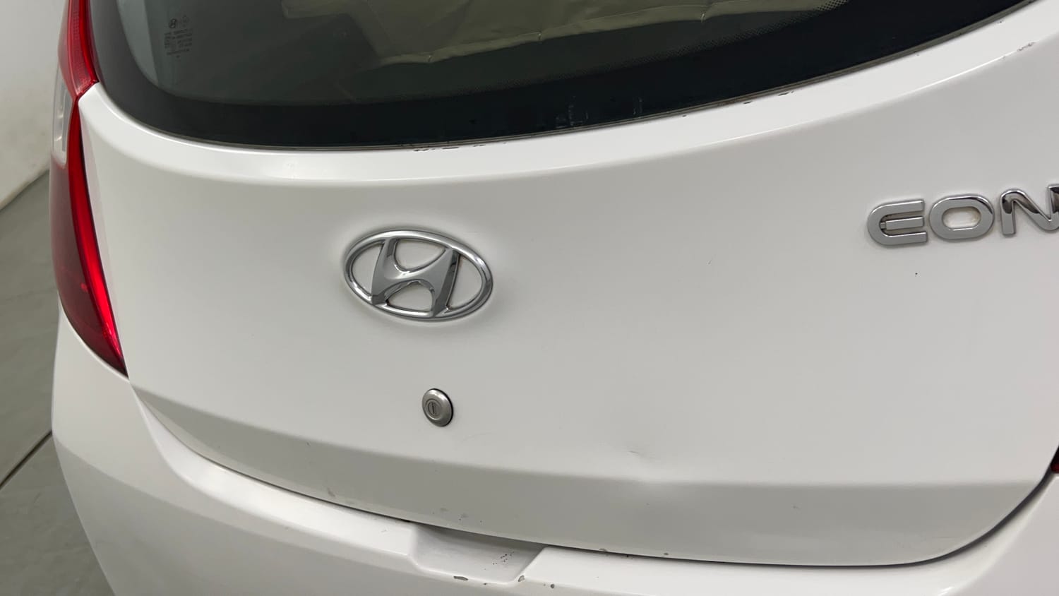Used 2019 Hyundai Eon Magna + Petrol Manual dents MINOR DENT
