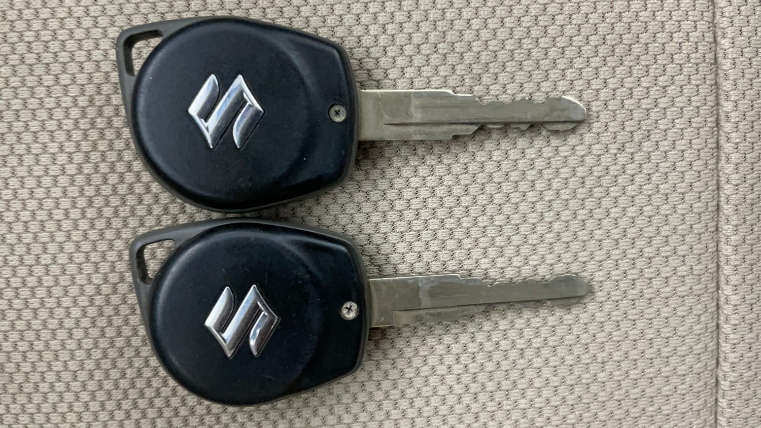 Used 2019 Maruti Suzuki Dzire VXi AMT Petrol Automatic extra CAR KEY VIEW
