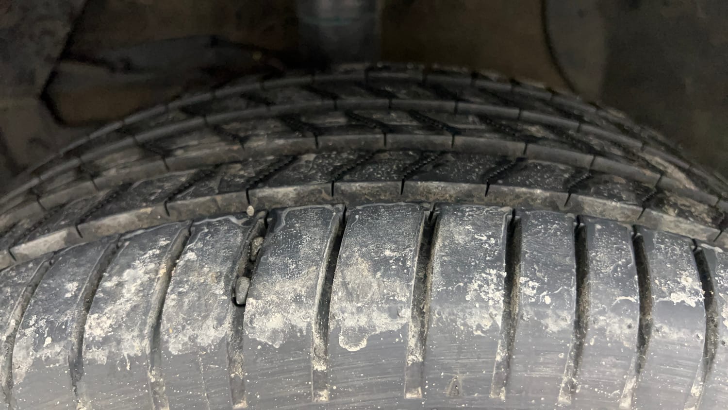 Used 2025 Maruti Suzuki Brezza ZXi Plus AT Petrol Automatic tyres LEFT FRONT TYRE TREAD VIEW