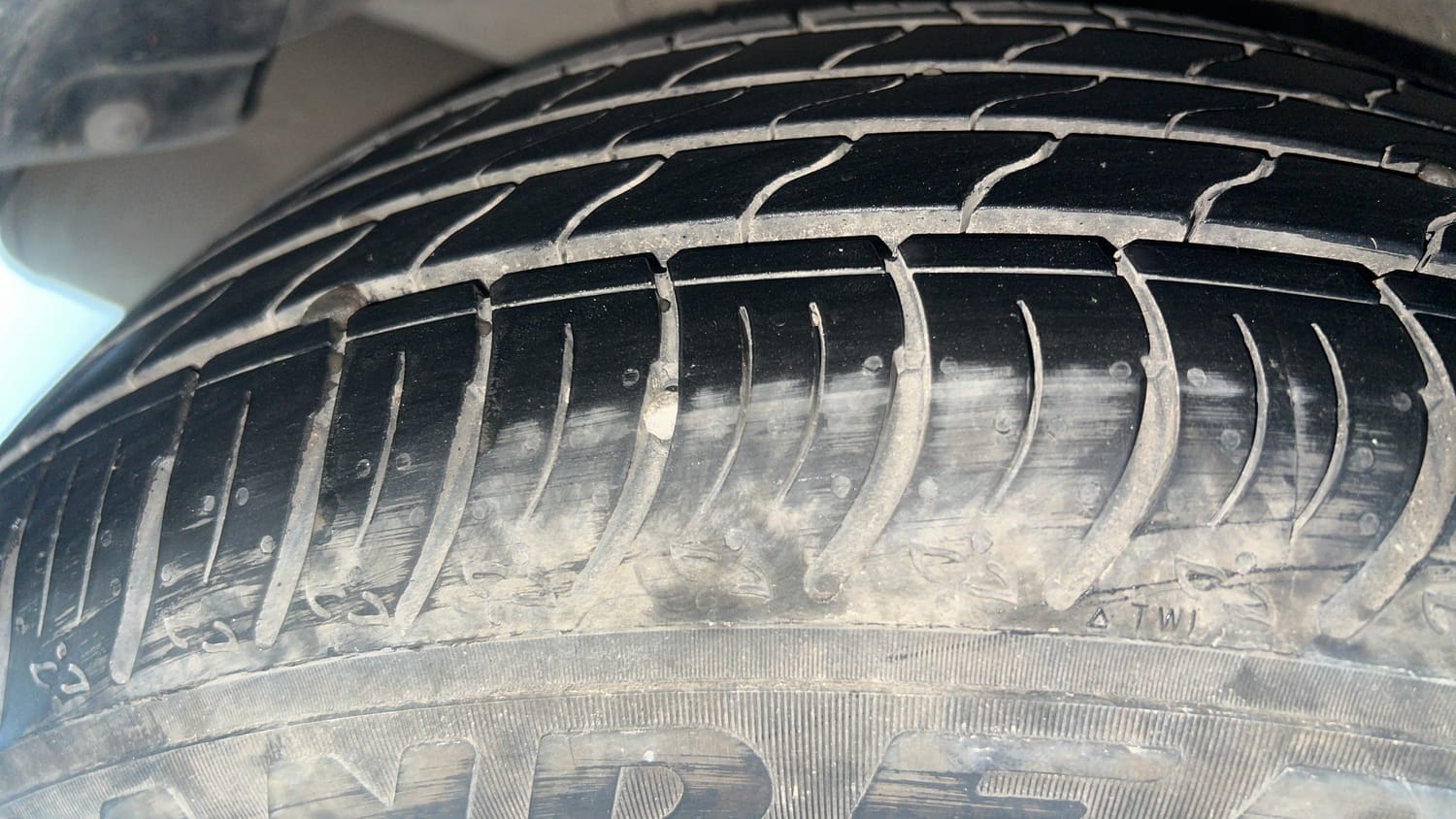 Used 2017 Honda WR-V VX MT Petrol Petrol Manual tyres RIGHT REAR TYRE TREAD VIEW