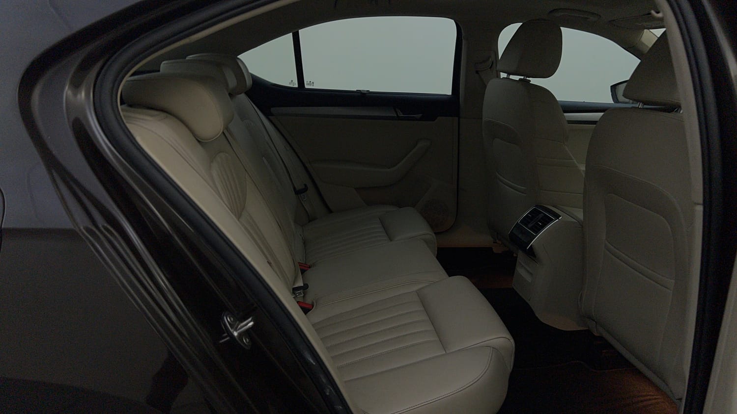 Used 2018 Skoda Superb Style TSI AT Petrol Automatic interior RIGHT SIDE REAR DOOR CABIN VIEW
