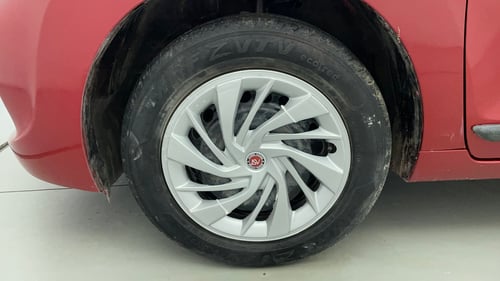 Used 2019 Maruti Suzuki Baleno Delta MT Petrol Manual tyres LEFT FRONT TYRE RIM VIEW