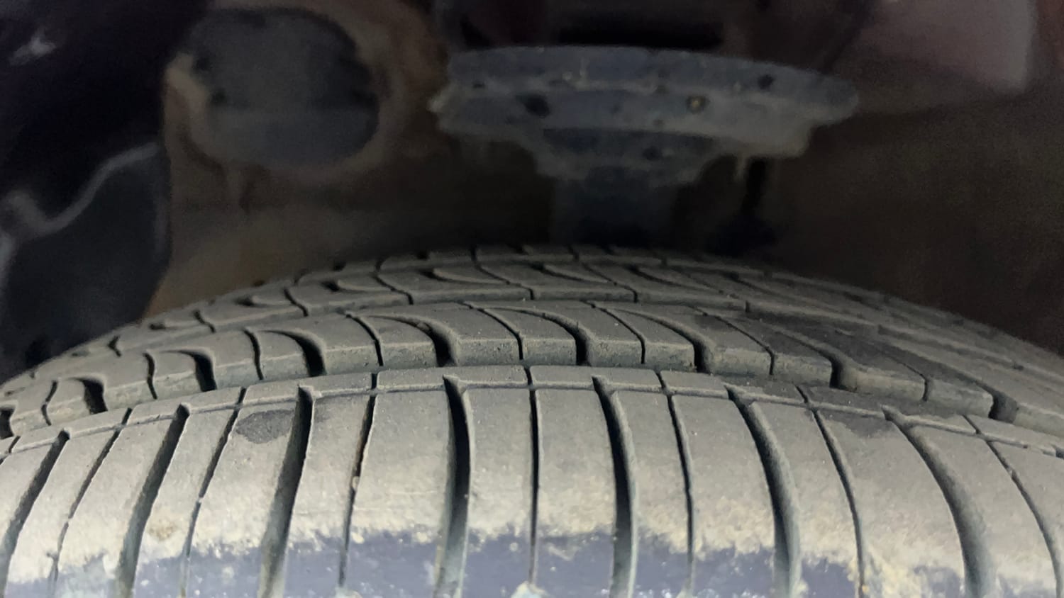 Used 2017 Hyundai Grand i10 Asta 1.1 CRDi Diesel Manual tyres LEFT FRONT TYRE TREAD VIEW