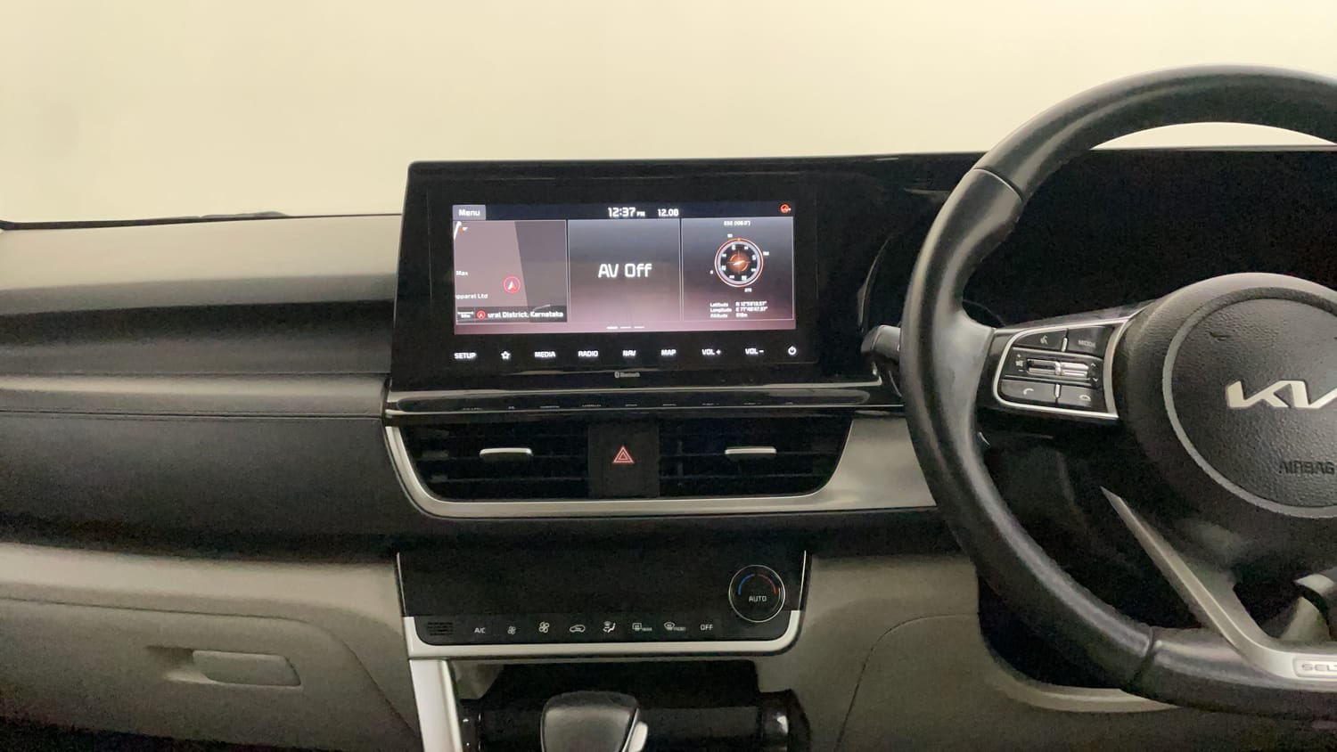 Used 2023 kia Seltos HTX 1.5 Petrol IVT Petrol Automatic interior MUSIC SYSTEM & AC CONTROL VIEW
