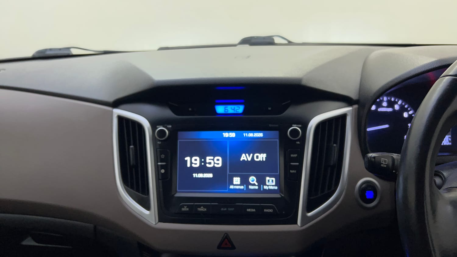 Used 2019 Hyundai Creta SX 1.6 AT Petrol Petrol Automatic top_features Integrated (in-dash) music system