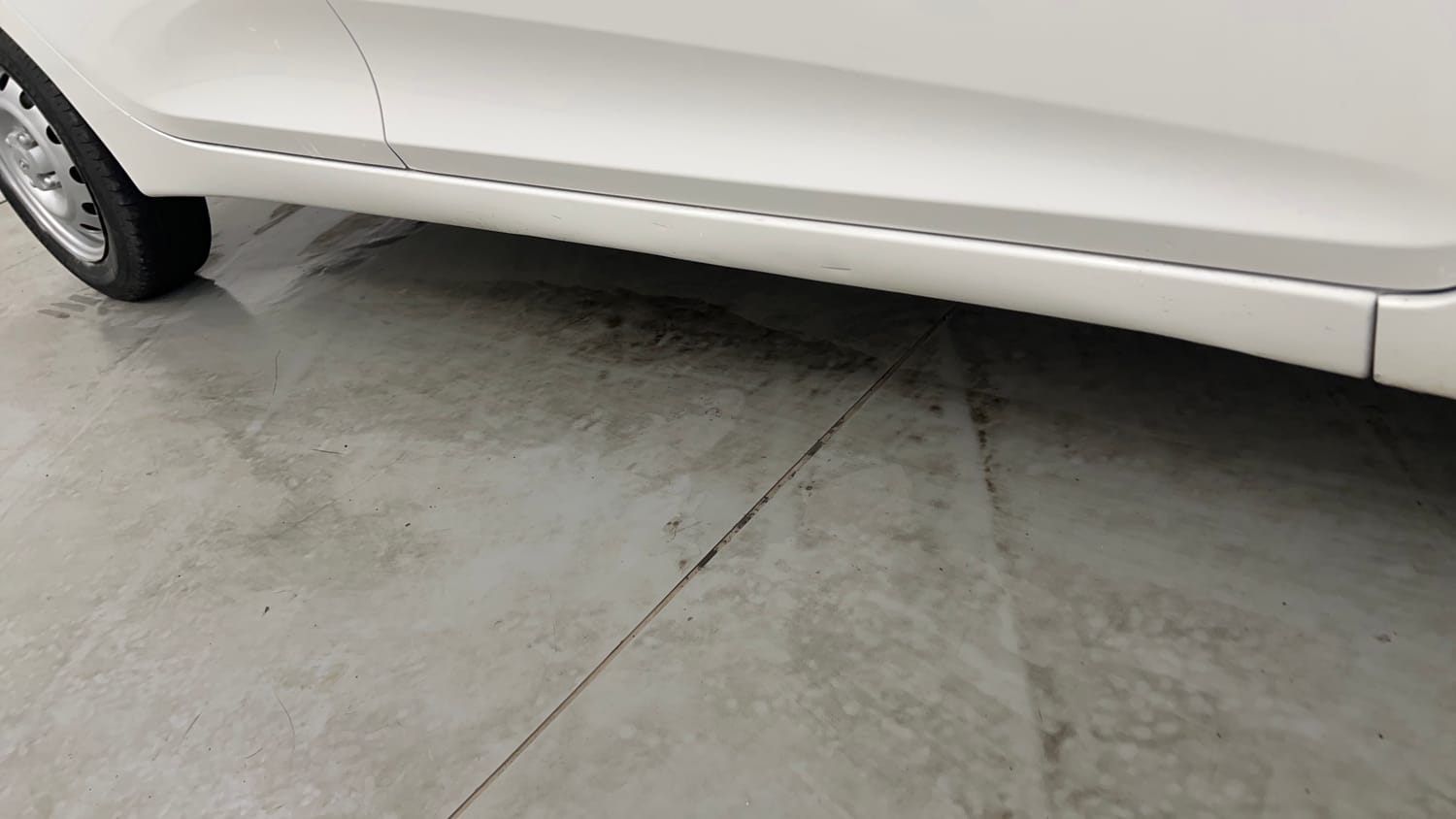 Used 2018 Hyundai Eon Era + Petrol Manual dents MINOR SCRATCH
