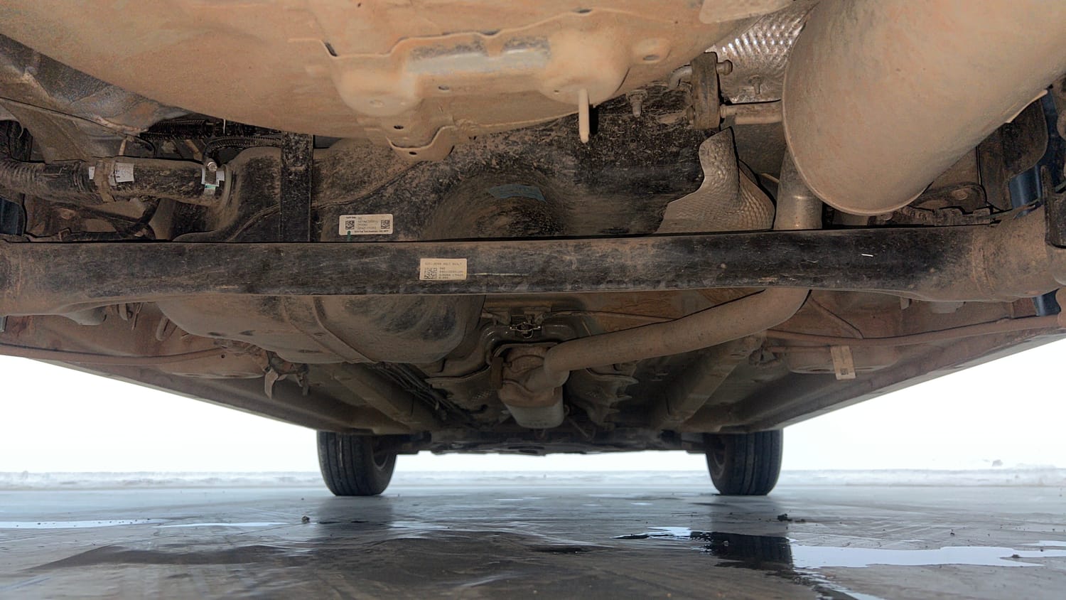 Used 2025 Mahindra XUV 3XO AX5 1.2 Petrol Petrol Manual extra REAR UNDERBODY VIEW (TAKEN FROM REAR)