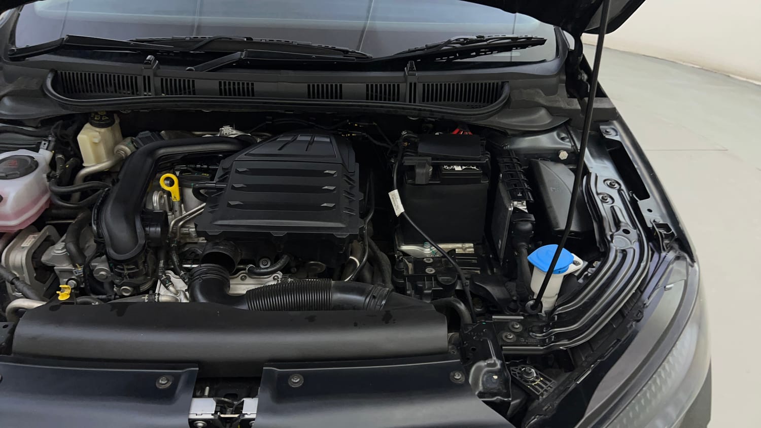 Used 2024 Skoda Slavia Ambition 1.0L TSI MT Petrol Manual engine ENGINE LEFT SIDE HINGE & APRON VIEW
