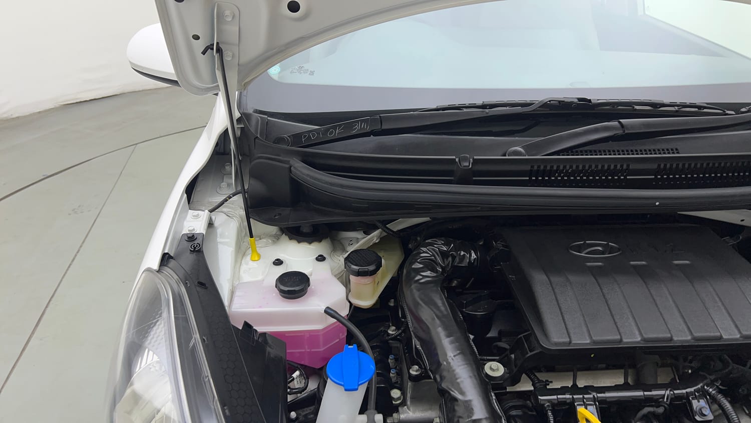Used 2026 Hyundai Grand i10 Nios Magna 1.2 Kappa Petrol Manual engine ENGINE RIGHT SIDE HINGE & APRON VIEW