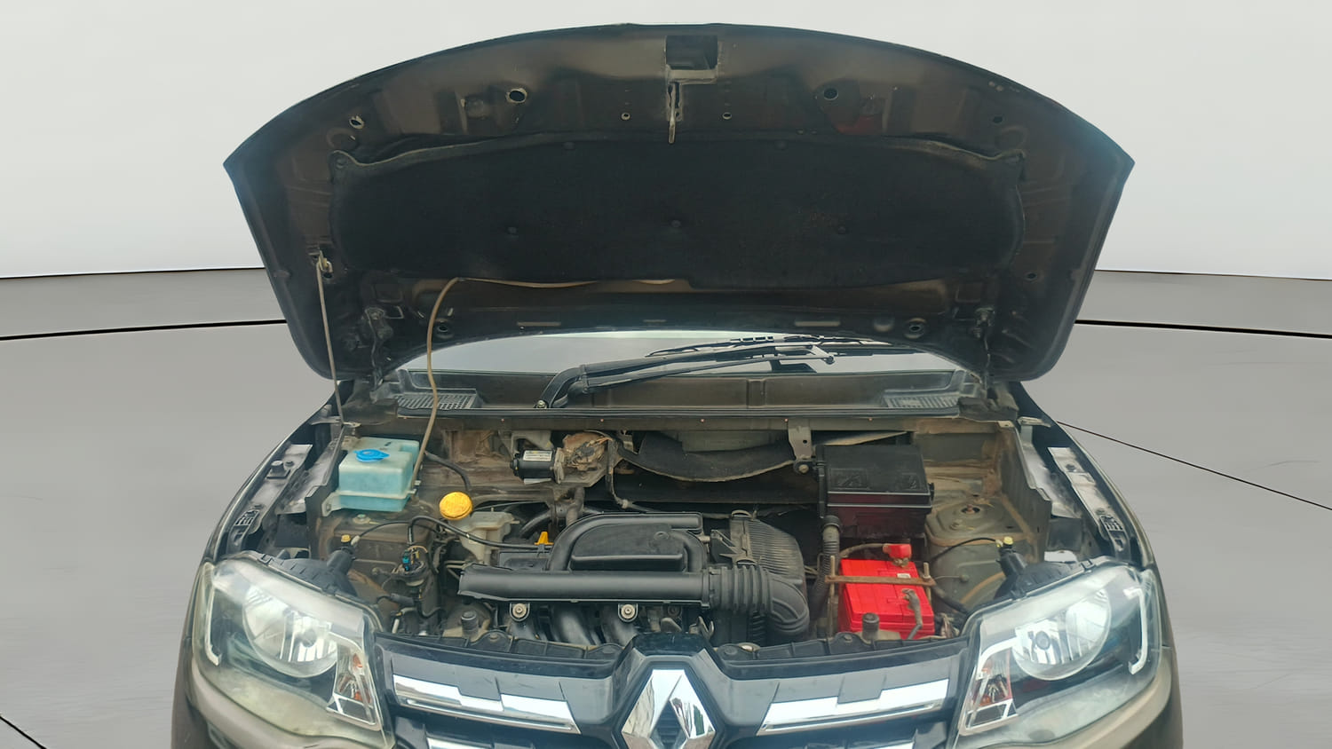 Used 2019 Renault Kwid RXT Opt Petrol Manual engine ENGINE & BONNET OPEN FRONT VIEW