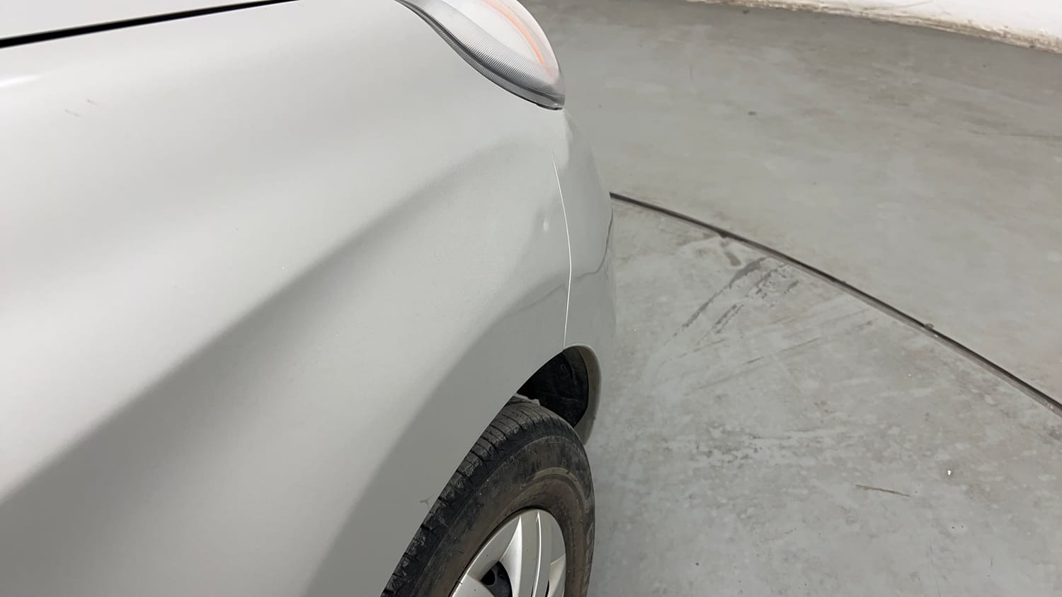 Used 2023 Maruti Suzuki Alto 800 VXi Petrol Manual dents MINOR DENT