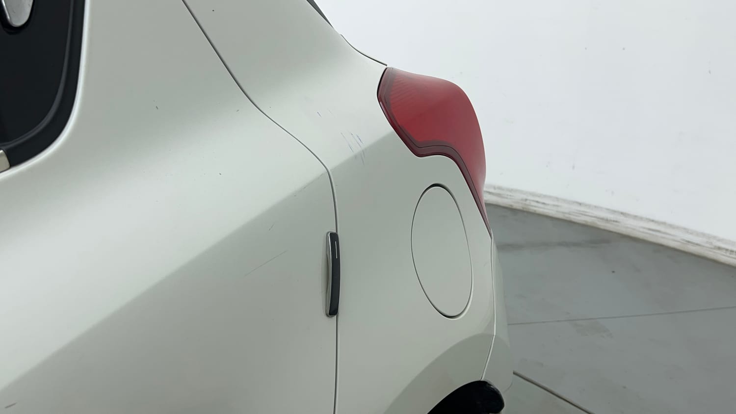 Used 2023 Maruti Suzuki Swift LXi Petrol Manual dents MINOR SCRATCH