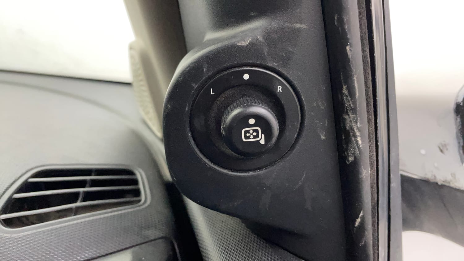 Used 2016 Tata Tiago Revotron XT Petrol Manual top_features Adjustable ORVM