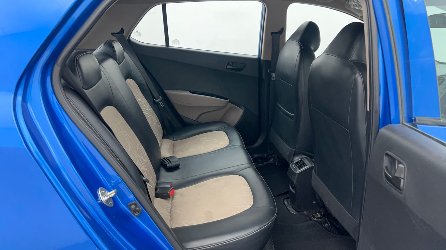 Used 2019 Hyundai Grand i10 Magna 1.2 Kappa VTVT Petrol Manual interior RIGHT SIDE REAR DOOR CABIN VIEW