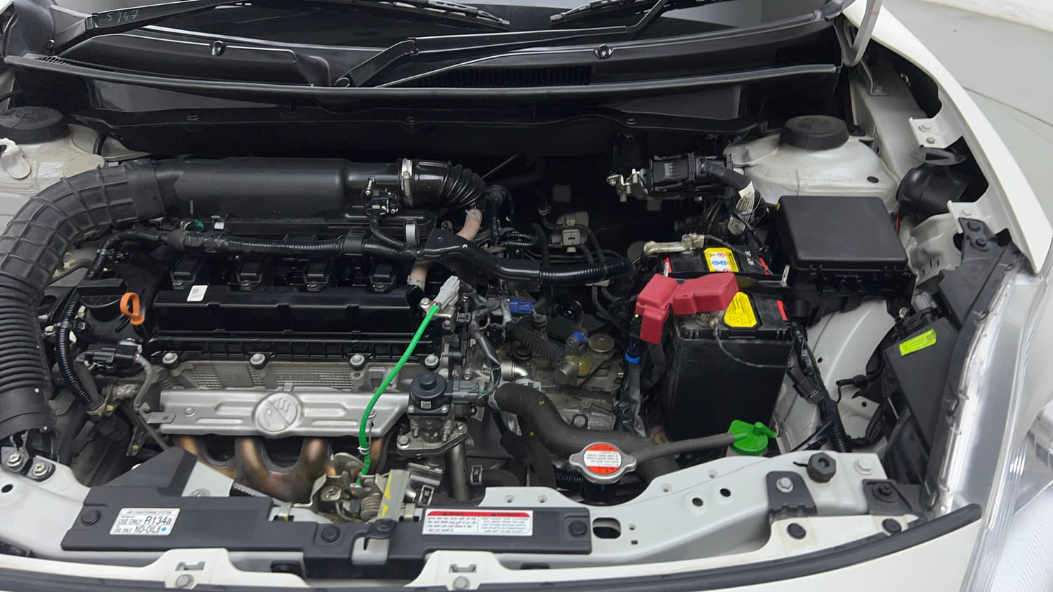 Used 2023 Maruti Suzuki Swift LXi Petrol Manual engine ENGINE LEFT SIDE VIEW