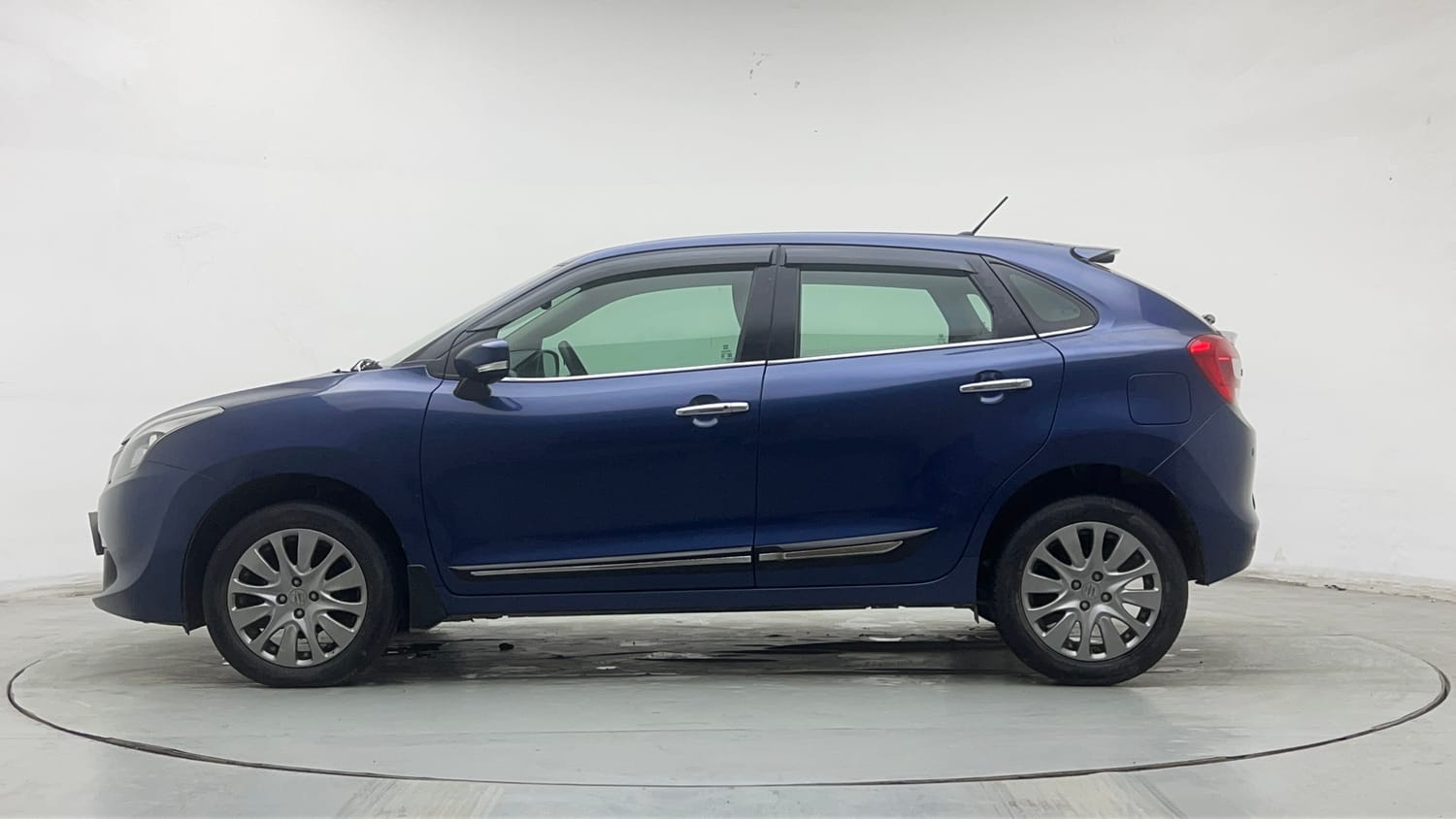 Used 2018 Maruti Suzuki Baleno Alpha 1.2 Petrol Manual exterior LEFT SIDE VIEW