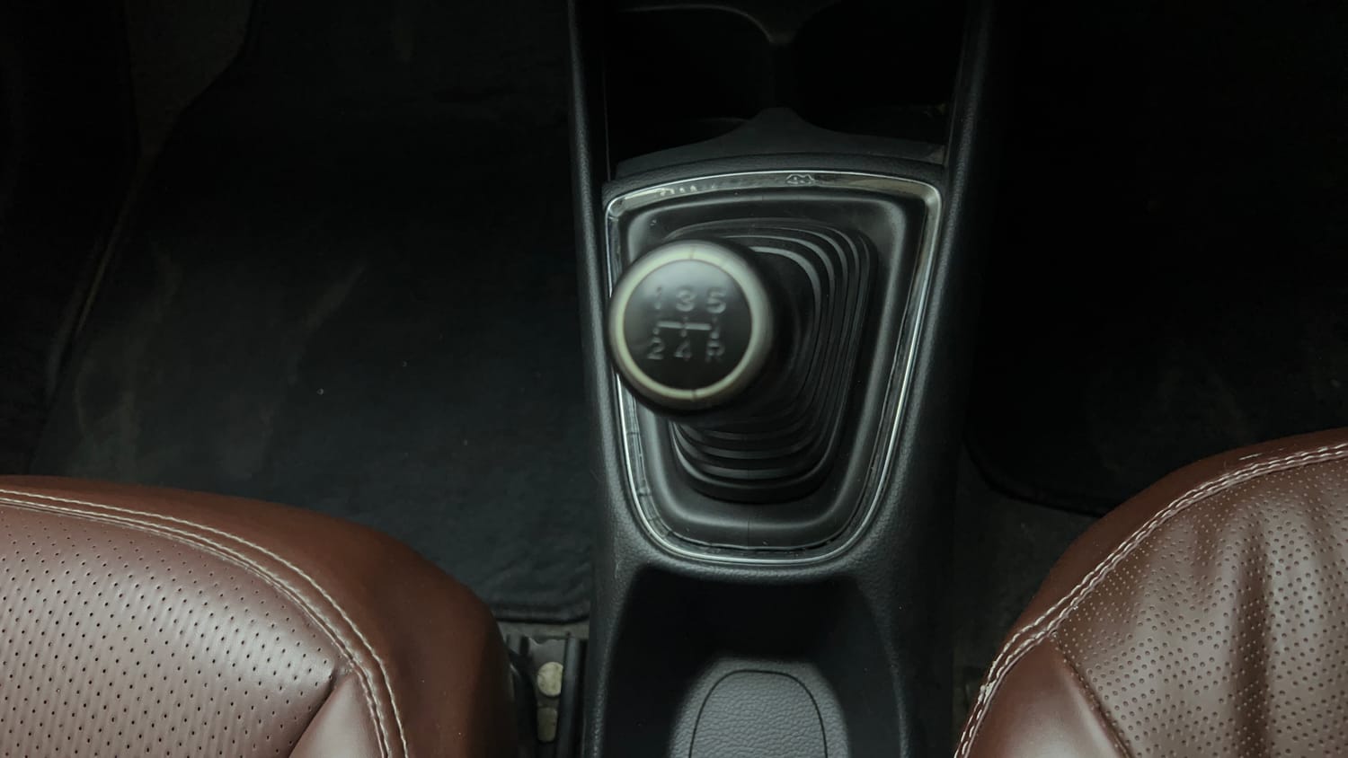 Used 2020 Honda Amaze 1.2 S MT Petrol Petrol Manual interior GEAR  KNOB VIEW