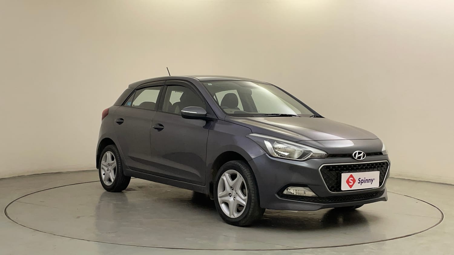 Used 2017 Hyundai Elite i20 Asta 1.2 Petrol Manual exterior RIGHT FRONT CORNER VIEW