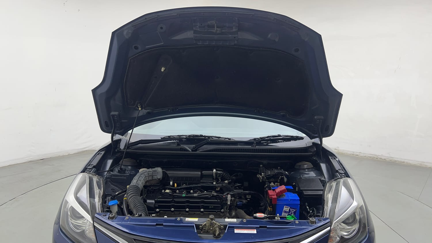 Used 2018 Maruti Suzuki Baleno Alpha 1.2 Petrol Manual engine ENGINE & BONNET OPEN FRONT VIEW