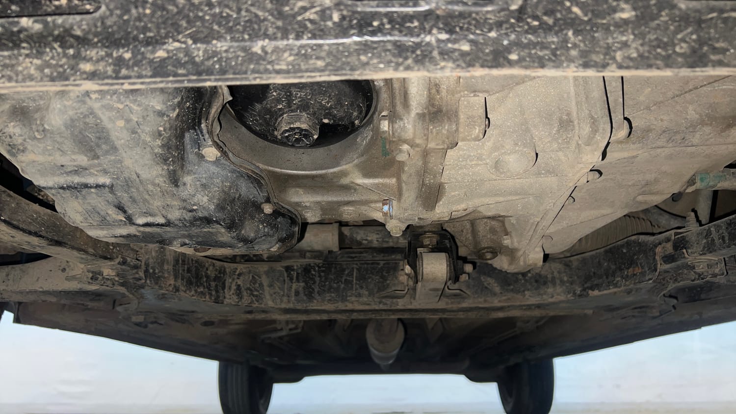 Used 2021 Renault Kiger RXT 1.0 Turbo MT Petrol Manual extra FRONT LEFT UNDERBODY VIEW