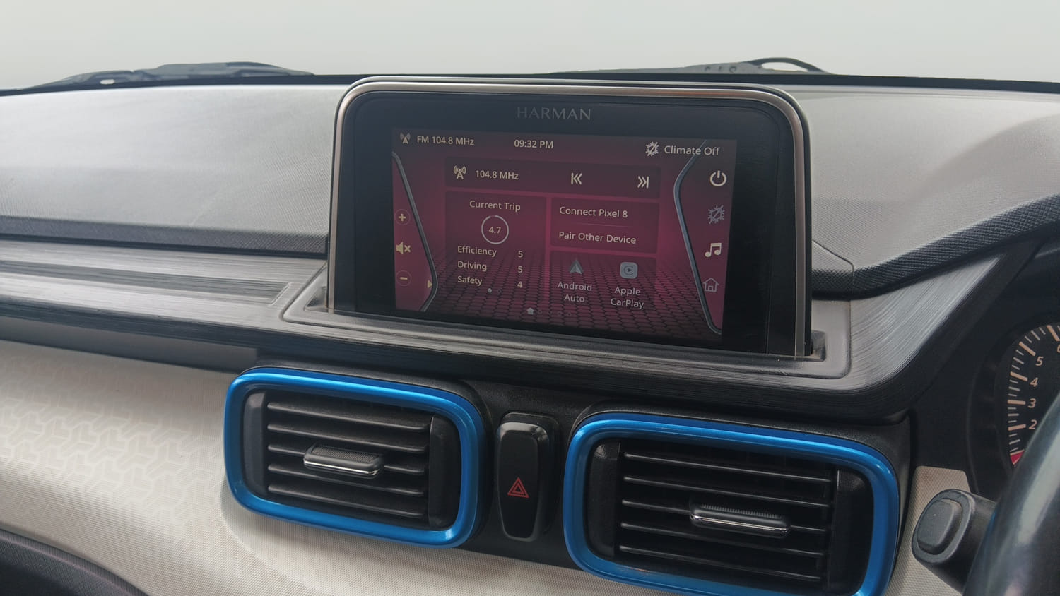 Used 2022 Tata Punch Creative MT Petrol Manual interior MUSIC SYSTEM & AC CONTROL VIEW