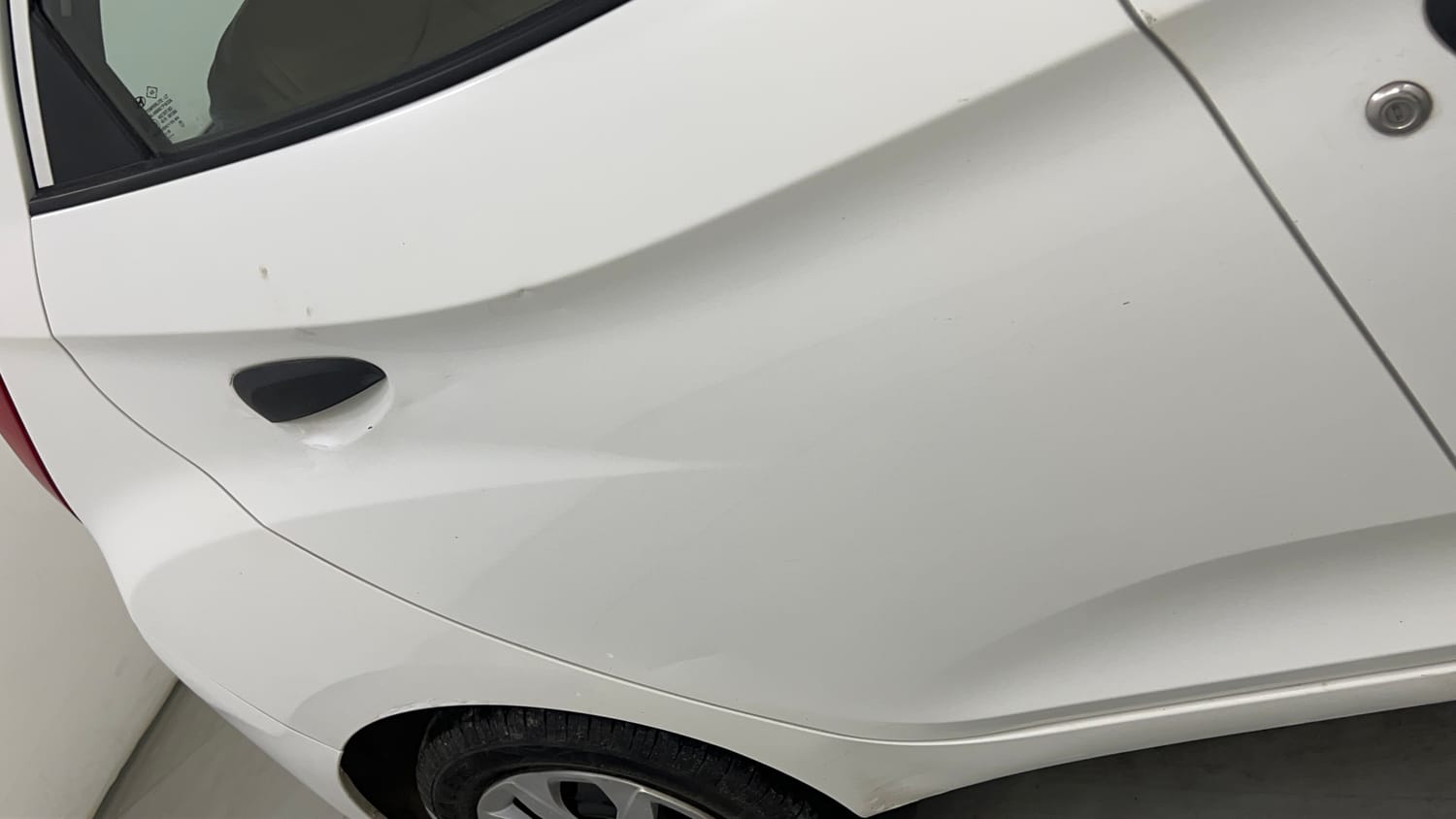 Used 2019 Hyundai Eon Magna + Petrol Manual dents MINOR SCRATCH