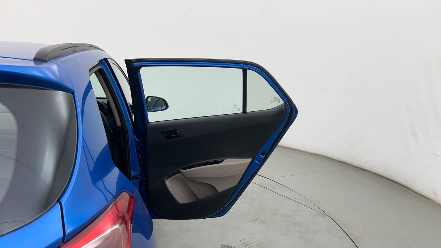 Used 2019 Hyundai Grand i10 Magna 1.2 Kappa VTVT Petrol Manual interior RIGHT REAR DOOR OPEN VIEW