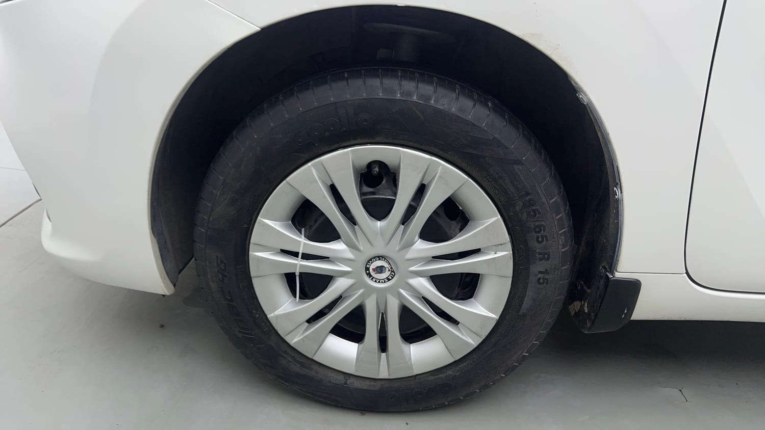 Used 2022 Maruti Suzuki Baleno Delta MT Petrol Manual tyres LEFT FRONT TYRE RIM VIEW