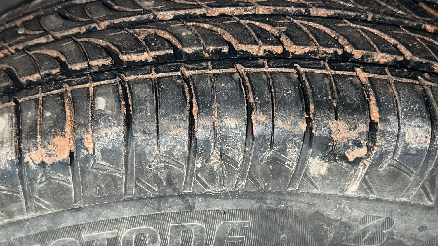 Used 2013 Maruti Suzuki Swift Dzire VXI Petrol Manual tyres LEFT FRONT TYRE TREAD VIEW