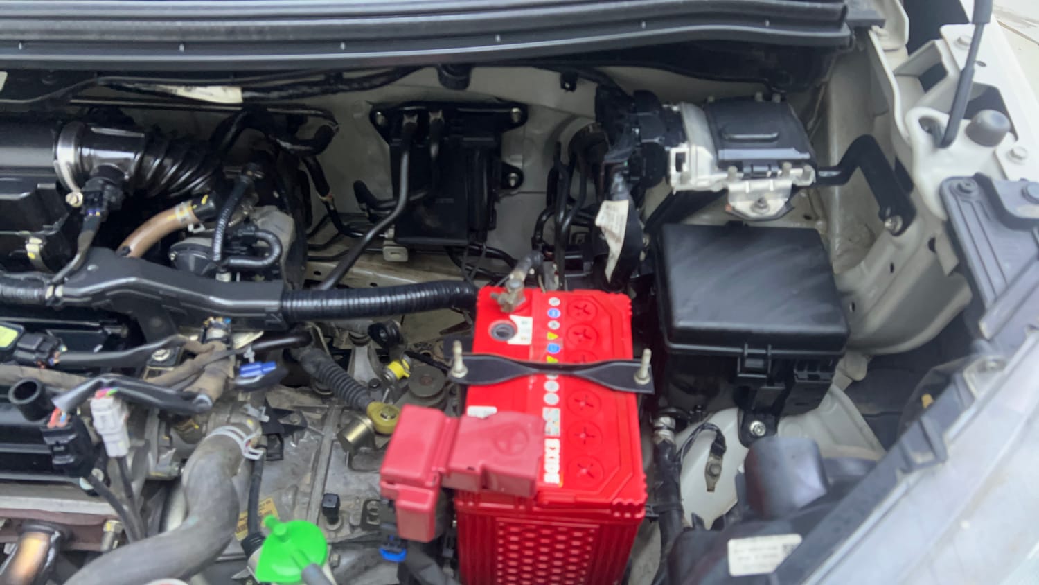 Used 2020 Maruti Suzuki Wagon R ZXi 1.2 Petrol Manual engine ENGINE LEFT SIDE VIEW