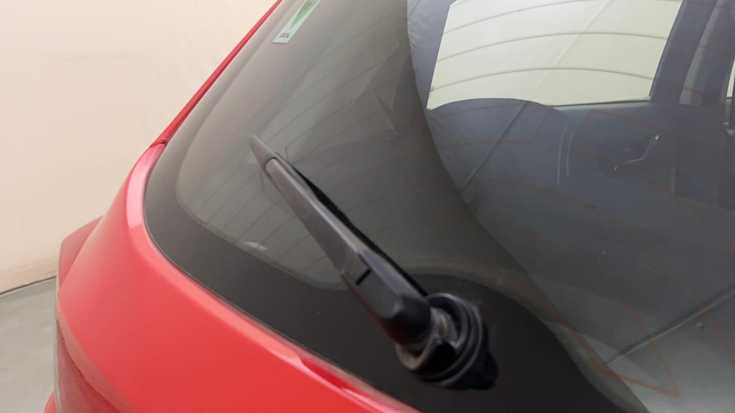 Used 2023 Tata Tiago XZA Plus Petrol Automatic top_features Rear wiper