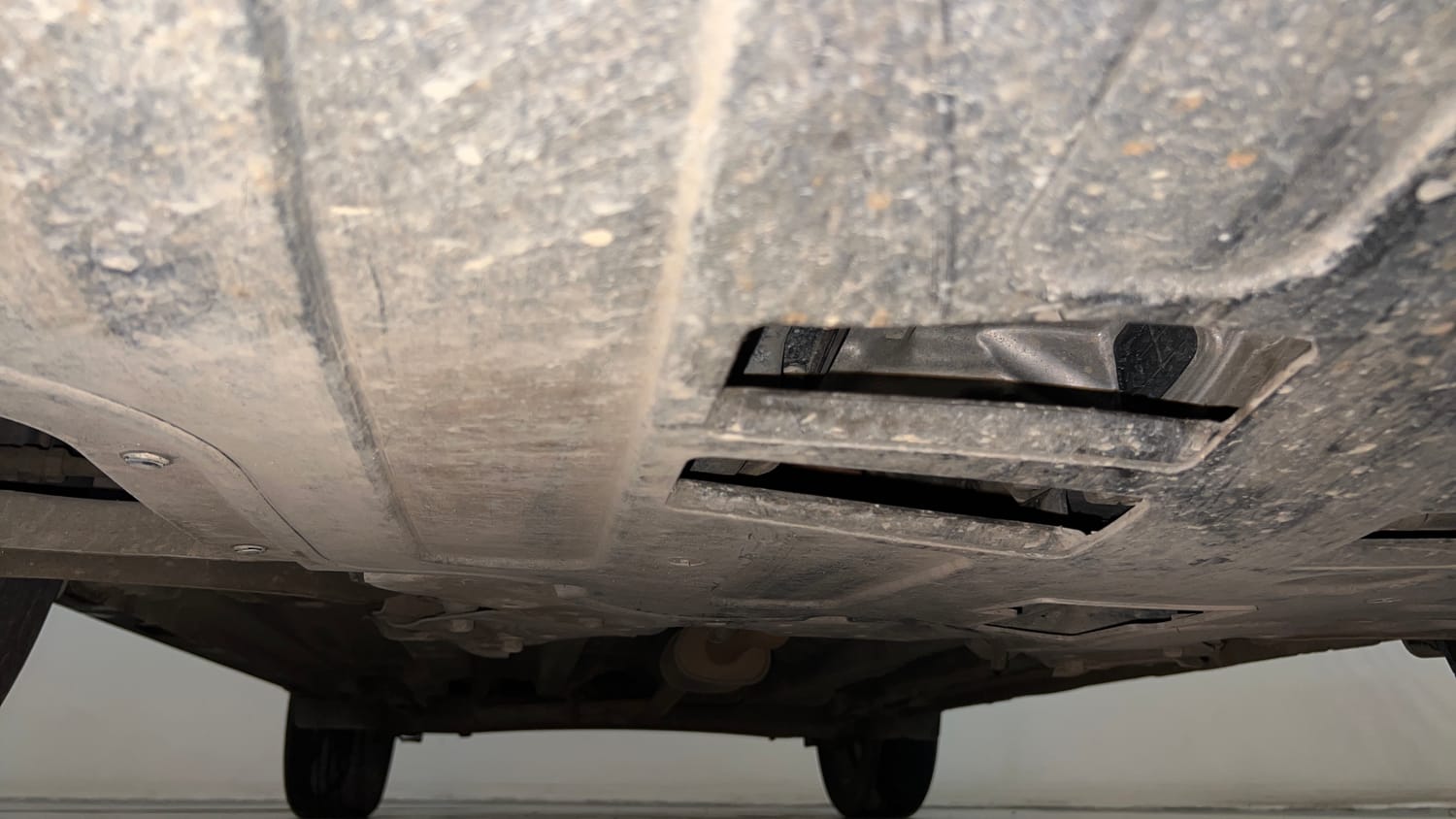 Used 2019 Hyundai Creta SX 1.6 AT Petrol Petrol Automatic extra FRONT LEFT UNDERBODY VIEW
