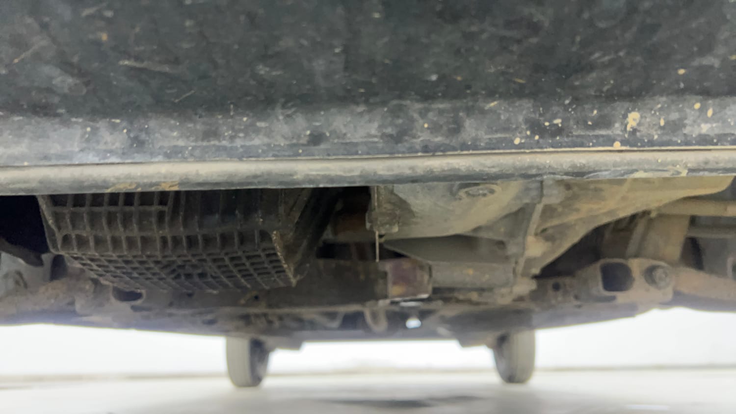 Used 2016 Datsun Redi-GO S Petrol Manual extra FRONT LEFT UNDERBODY VIEW