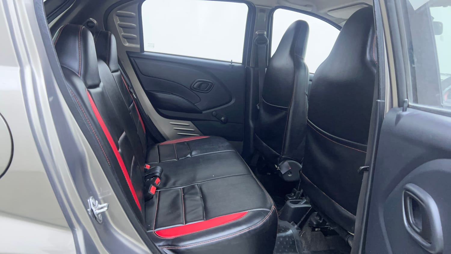 Used 2016 Datsun Redi-GO S Petrol Manual interior RIGHT SIDE REAR DOOR CABIN VIEW
