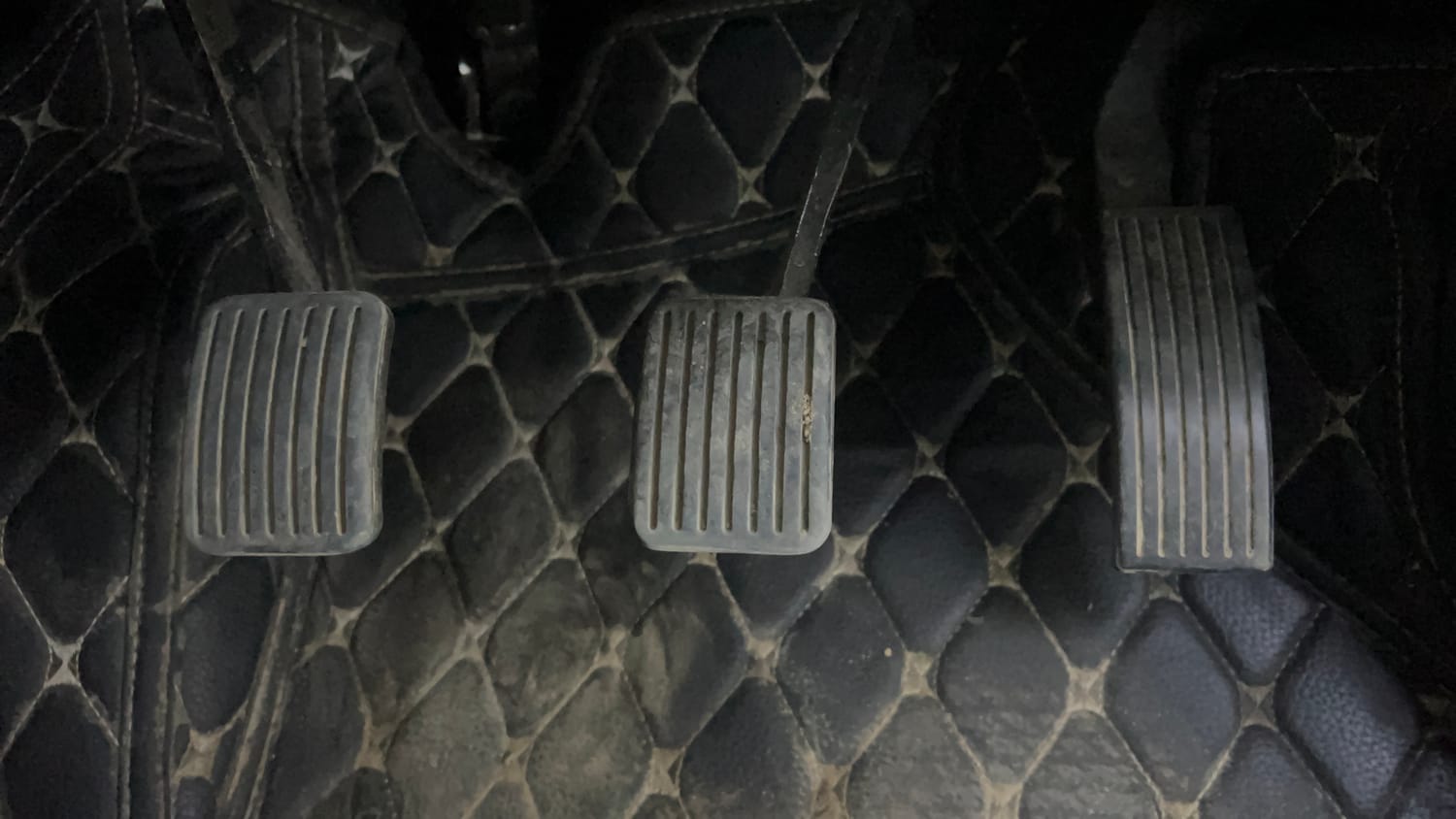 Used 2020 Hyundai Aura SX 1.2 (O) Petrol Petrol Manual interior PEDALS VIEW