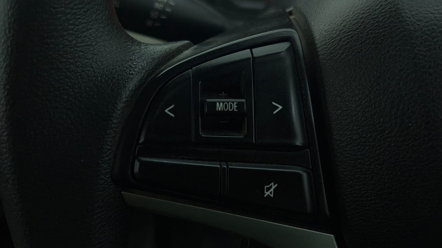 Used 2020 Maruti Suzuki Wagon R VXi 1.2 Petrol Manual top_features Steering mounted controls