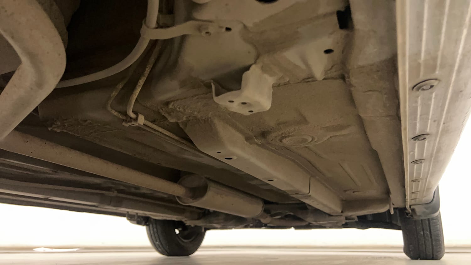 Used 2016 Maruti Suzuki Celerio VXi AMT Petrol Automatic extra REAR RIGHT UNDERBODY VIEW