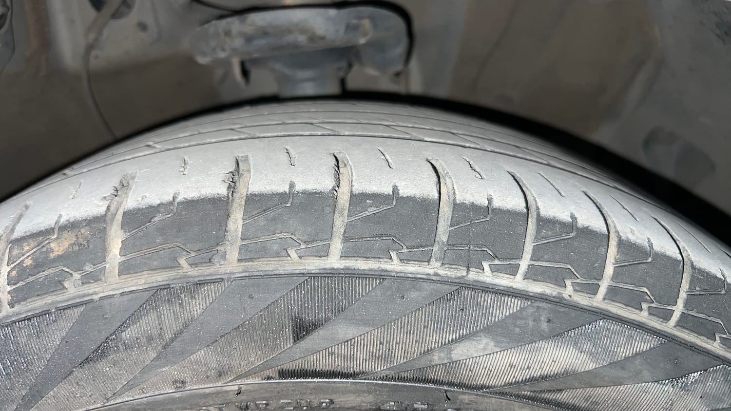 Used 2022 Hyundai Creta SX 1.5 Petrol Executive Petrol Manual tyres RIGHT FRONT TYRE TREAD VIEW