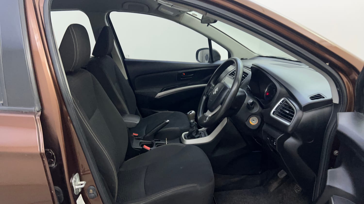 Used 2016 Maruti Suzuki S-Cross Delta 1.6 Diesel Manual interior RIGHT SIDE FRONT DOOR CABIN VIEW