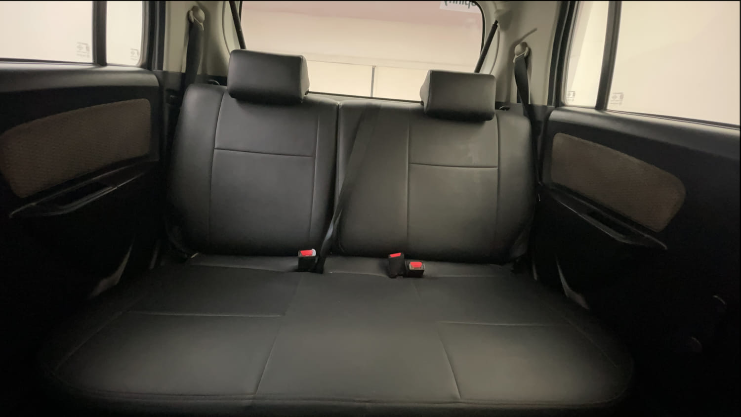 Used 2013 Maruti Suzuki Wagon R LXI Petrol Manual interior REAR SEAT CONDITION VIEW