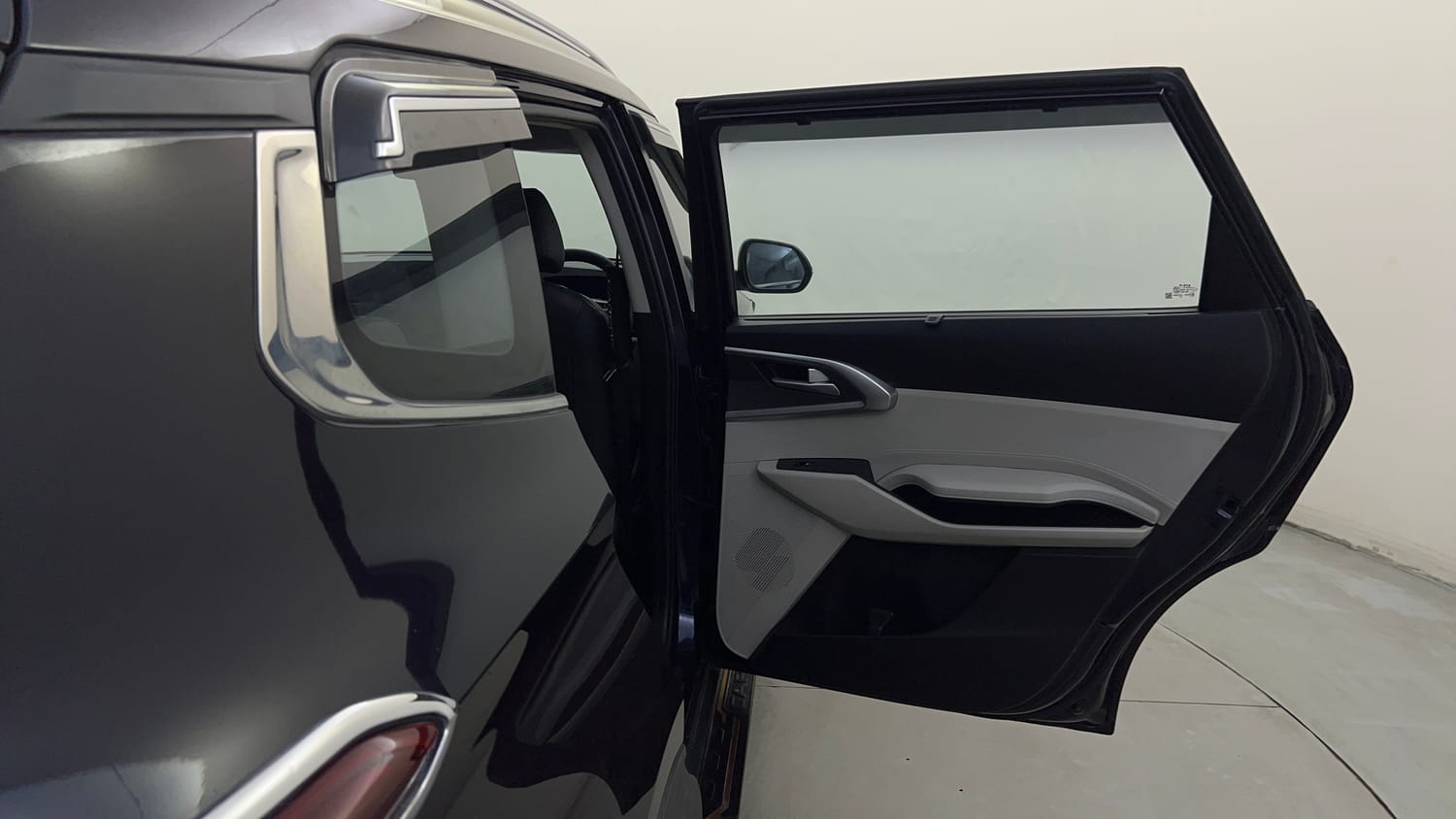 Used 2022 Kia Carens Prestige Plus 1.4 Petrol MT 7 STR Petrol Manual interior RIGHT REAR DOOR OPEN VIEW