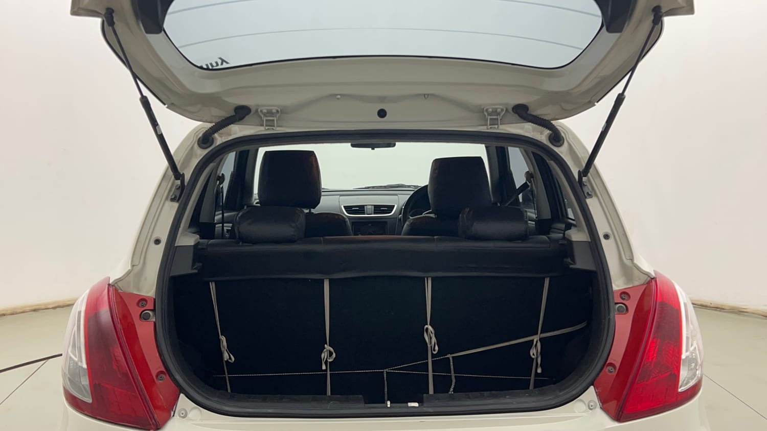 Used 2013 Maruti Suzuki Swift VXi Petrol Manual interior DICKY INSIDE VIEW