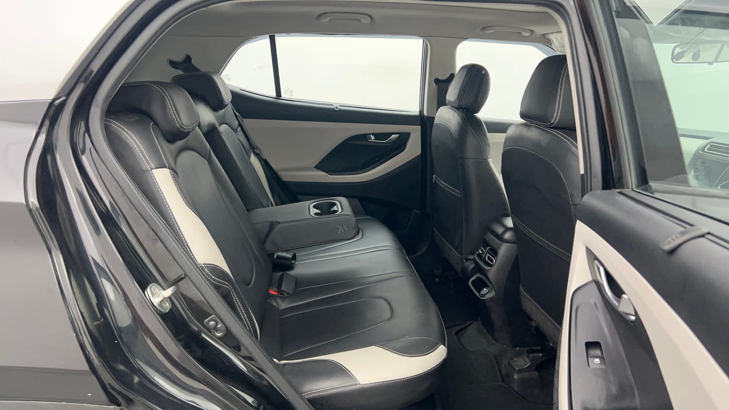 Used 2022 Hyundai Creta SX 1.5 Petrol Executive Petrol Manual interior RIGHT SIDE REAR DOOR CABIN VIEW