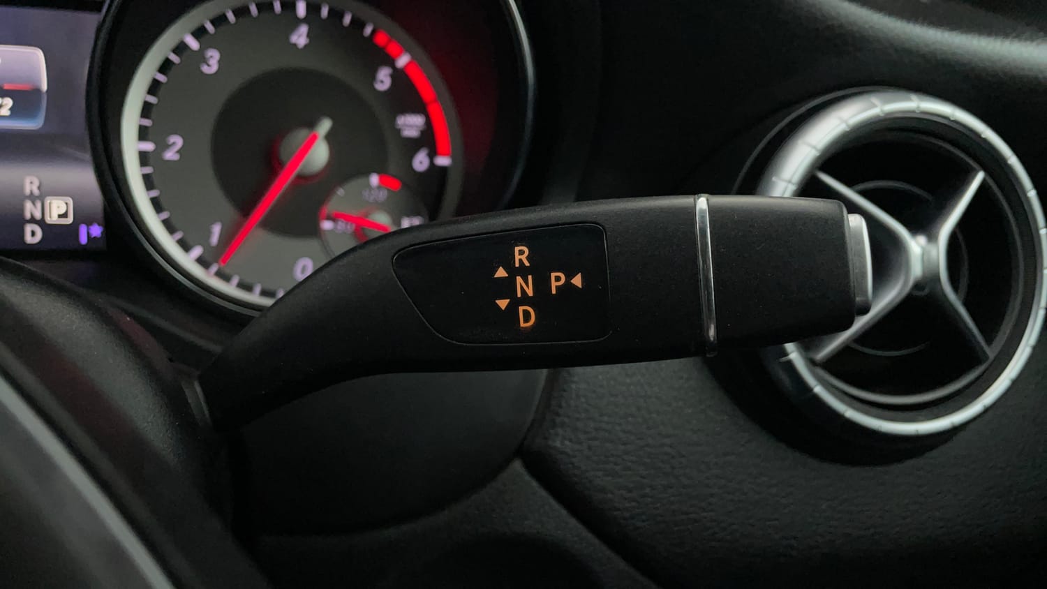 Used 2016 Mercedes-Benz CLA 200 CDI Sport Diesel Automatic interior GEAR  KNOB VIEW