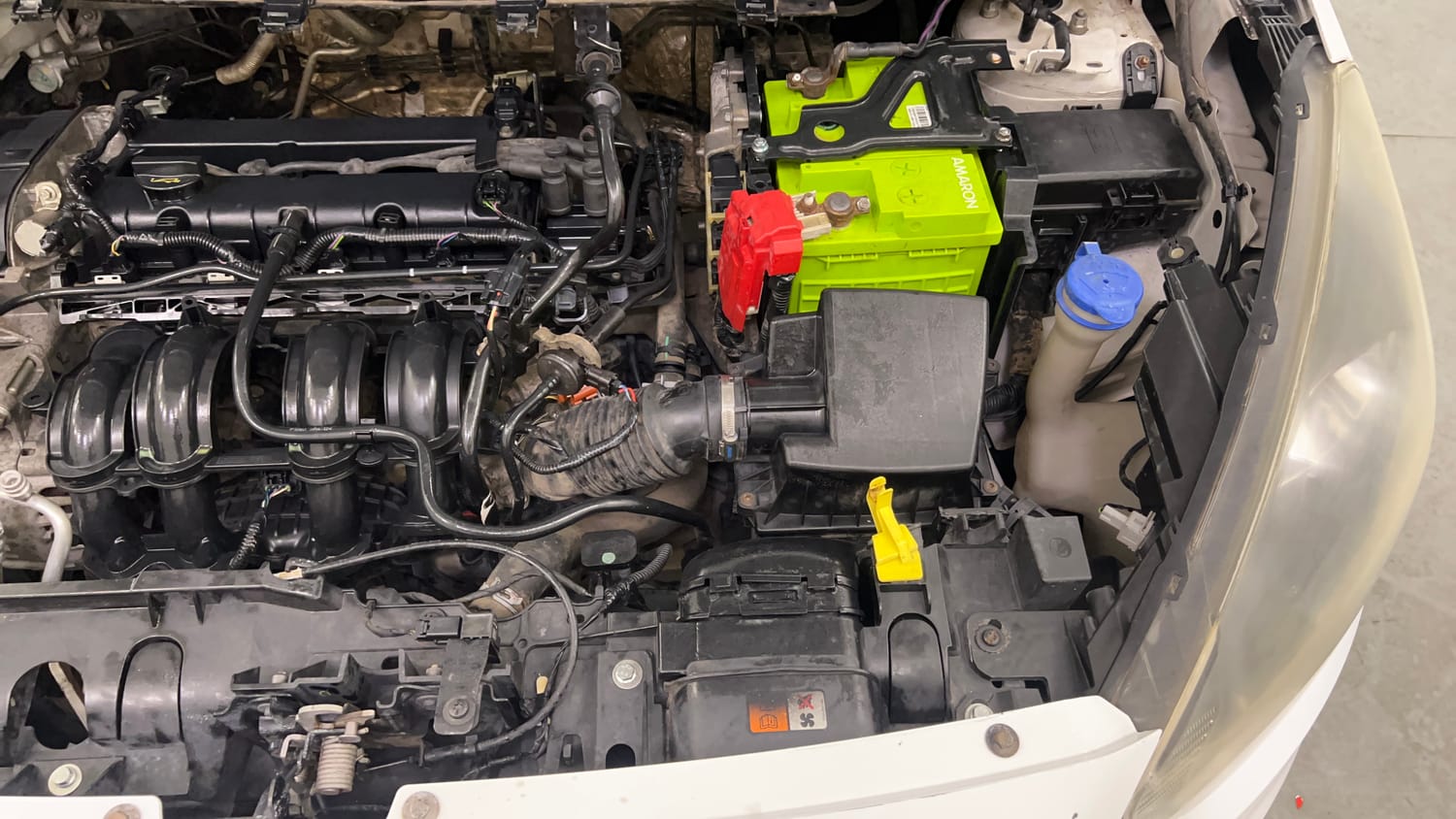 Used 2017 Ford Figo Titanium 1.2 Ti-VCT Petrol Manual engine ENGINE LEFT SIDE VIEW
