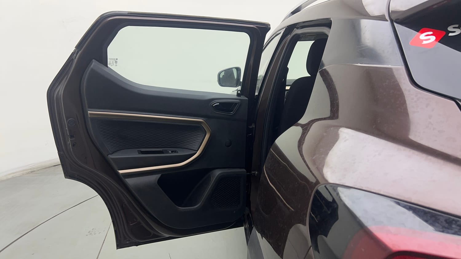 Used 2021 Renault Kiger RXT 1.0 Turbo MT Petrol Manual interior LEFT REAR DOOR OPEN VIEW