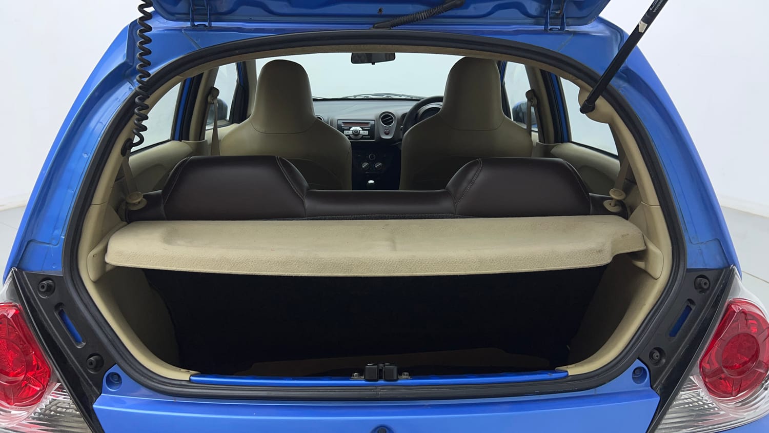 Used 2013 Honda Brio S MT Petrol Manual interior DICKY INSIDE VIEW