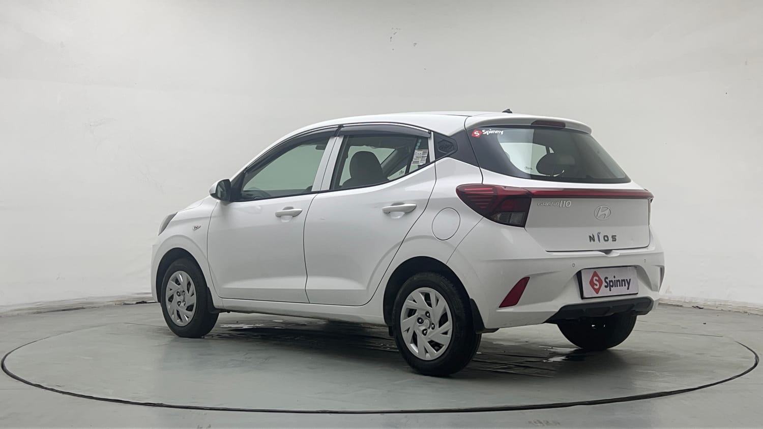 Used 2026 Hyundai Grand i10 Nios Magna 1.2 Kappa Petrol Manual exterior LEFT REAR CORNER VIEW